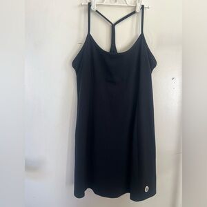 Vuori one shot tennis dress w/ built in shorts XL